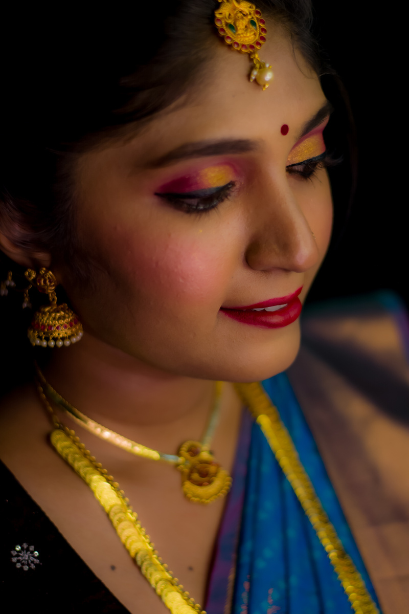 Head Shots
Portrait Photographer Bangalore
Fashion Photographer Bangalore
Mahi's Table
mahistable
Mahi's Medi Table
Mahi's Photo Table
Indoor Portrait Ideas
Fashion Photographer Bangalore
Bridal Look Portraits
Bridal Makeup
Jewelry Shoot
Traditional 